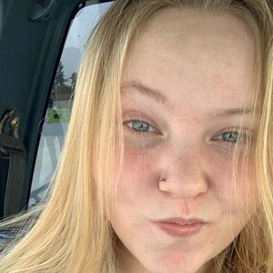 Meet your Posher, Zoe